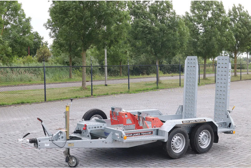 Brian James DIGGER PLANT 2700 KG | TANDEM AXLE | MACHINE TRANSPORT - Прицеп бортовой/ Платформа: фото 2 Brian James DIGGER PLANT 2700 KG | TANDEM AXLE | MACHINE TRANSPORT - Прицеп бортовой/ Платформа: фото 2