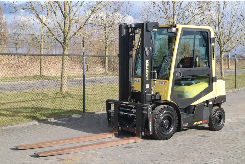 Hyster H2.5 A | BOOM SUSPENSION | SIDESHIFT | FORK EXTENTIONS | FORK POSITIONERS - Дизельный погрузчик: фото 2 Hyster H2.5 A | BOOM SUSPENSION | SIDESHIFT | FORK EXTENTIONS | FORK POSITIONERS - Дизельный погрузчик: фото 2