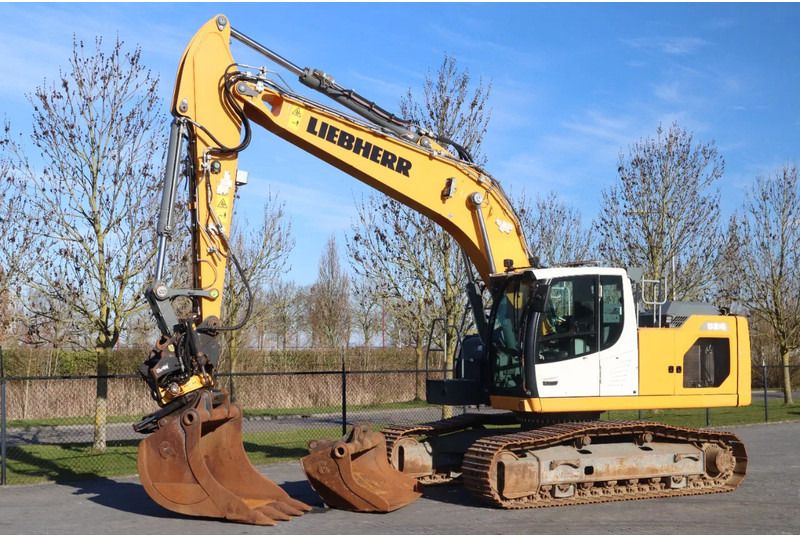 Liebherr R924 LC | ROTOTILT + GRIPPER | 2X BUCKET - Гусеничный экскаватор: фото 2 Liebherr R924 LC | ROTOTILT + GRIPPER | 2X BUCKET - Гусеничный экскаватор: фото 2