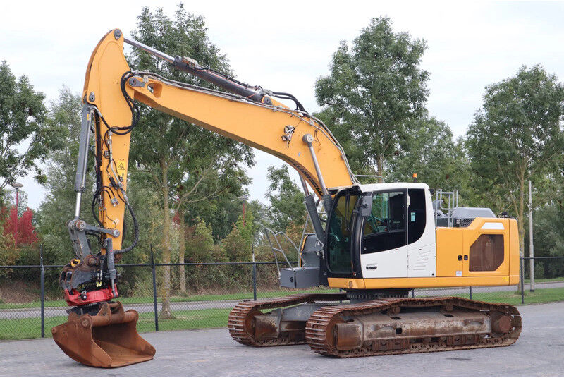 Liebherr R924 WLC | ROTOTILT R8 | BUCKET | - Гусеничный экскаватор: фото 2 Liebherr R924 WLC | ROTOTILT R8 | BUCKET | - Гусеничный экскаватор: фото 2