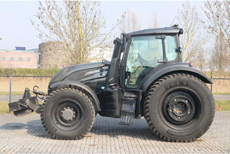 Valtra T234 D UNLIMITED | FRONT PTO | 53 KM/H | FULL OPTION - Трактор: фото 2 Valtra T234 D UNLIMITED | FRONT PTO | 53 KM/H | FULL OPTION - Трактор: фото 2