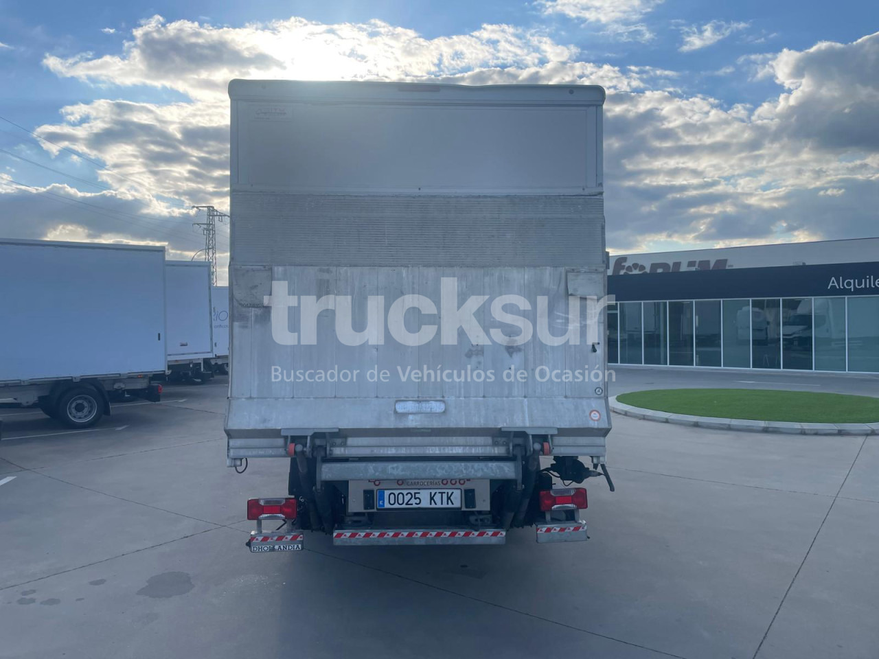 IVECO 72C18 P/E - Грузовик с закрытым кузовом: фото 4 IVECO 72C18 P/E - Грузовик с закрытым кузовом: фото 4