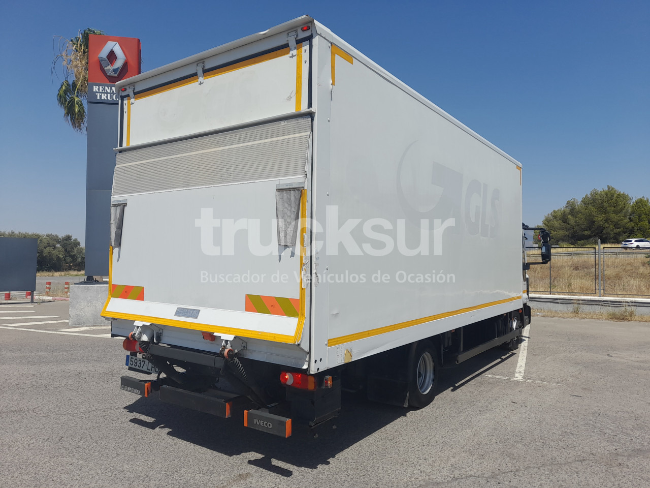 IVECO EUROCARGO 210.75 P/E - Грузовик с закрытым кузовом: фото 4 IVECO EUROCARGO 210.75 P/E - Грузовик с закрытым кузовом: фото 4