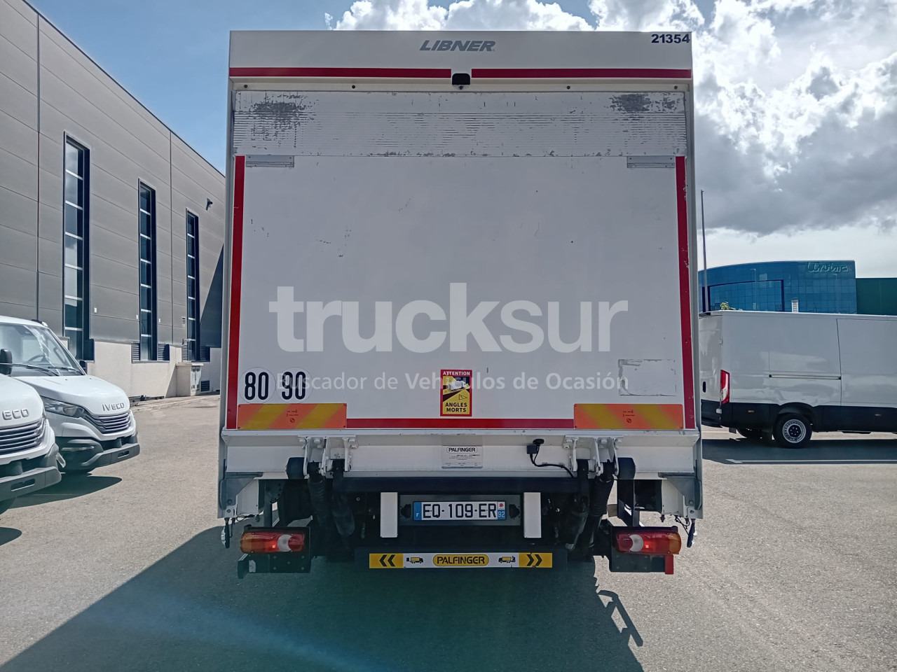 RENAULT D12.210 - Грузовик с закрытым кузовом: фото 4 RENAULT D12.210 - Грузовик с закрытым кузовом: фото 4