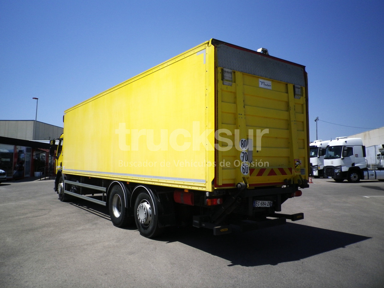 RENAULT D380.26 6X2*4 ejes 6x2*4 - Грузовик с закрытым кузовом: фото 5 RENAULT D380.26 6X2*4 ejes 6x2*4 - Грузовик с закрытым кузовом: фото 5
