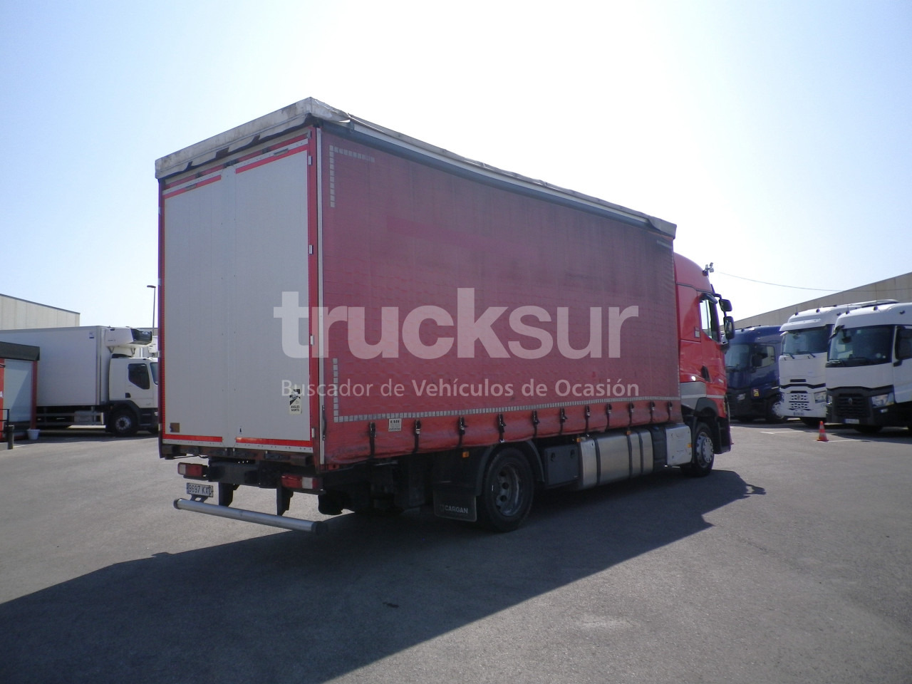 RENAULT T480 HIGH SLEEPER CAB - Тентованный грузовик: фото 4 RENAULT T480 HIGH SLEEPER CAB - Тентованный грузовик: фото 4
