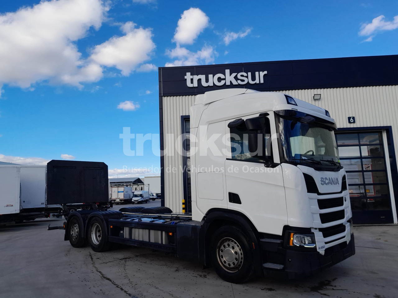 SCANIA R450.26 ejes 6x2*4 - Грузовик-шасси: фото 2 SCANIA R450.26 ejes 6x2*4 - Грузовик-шасси: фото 2