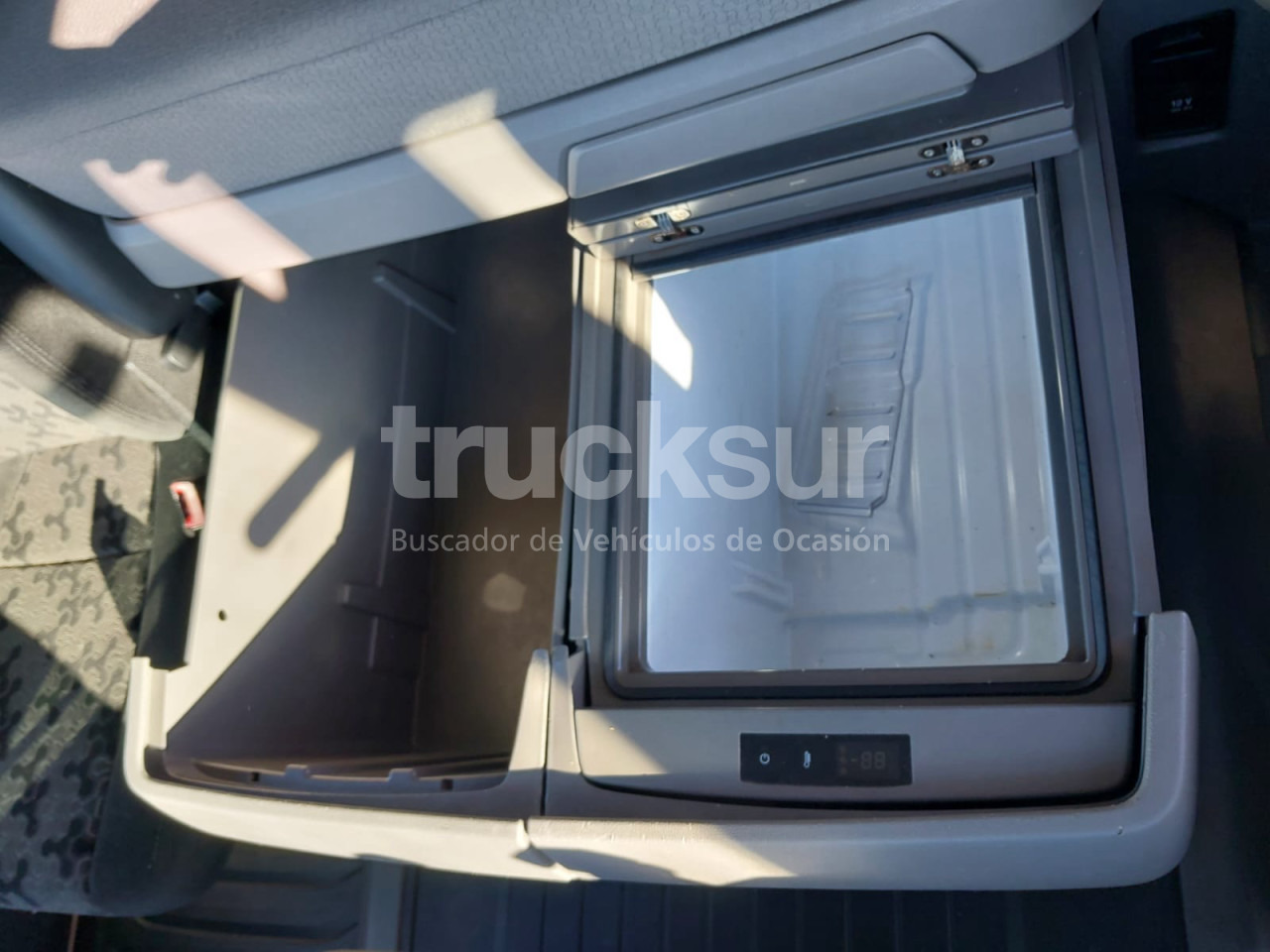 Тягач SCANIA R410 GAS GNL: фото 12 Тягач SCANIA R410 GAS GNL: фото 12