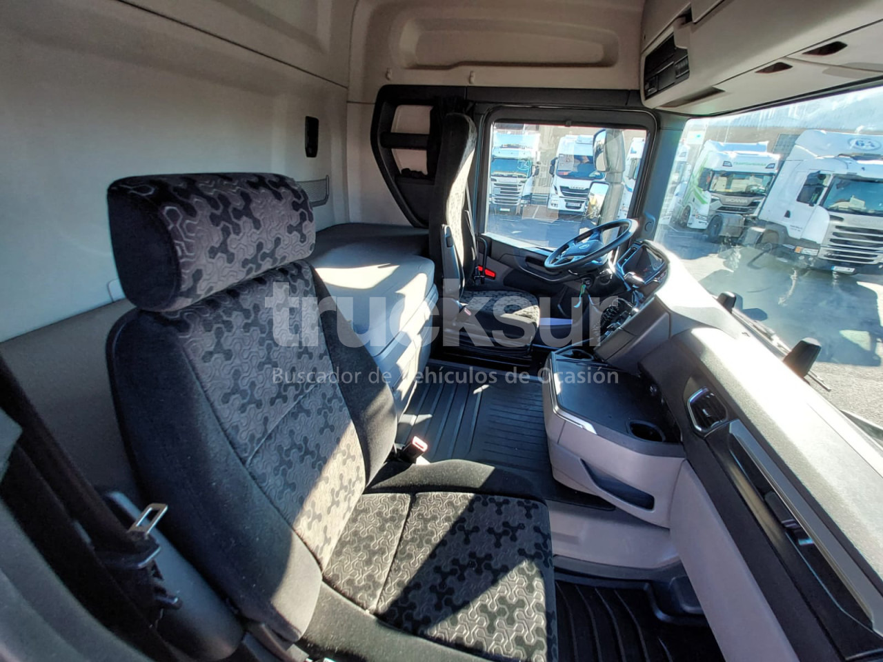 Тягач SCANIA R410 GAS GNL: фото 6 Тягач SCANIA R410 GAS GNL: фото 6