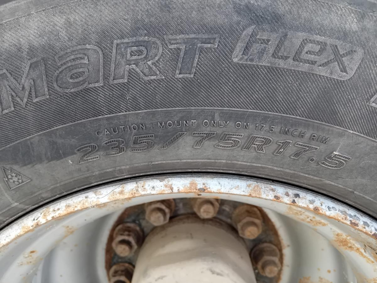 Castera - Низкорамный полуприцеп: фото 3 Castera - Низкорамный полуприцеп: фото 3