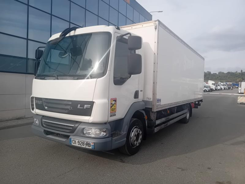 DAF LF45 210 - Грузовик с закрытым кузовом: фото 1 DAF LF45 210 - Грузовик с закрытым кузовом: фото 1