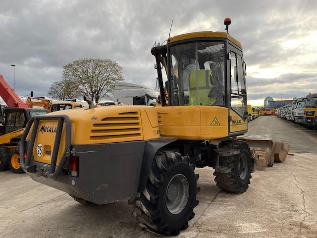 Mecalac 12 MTX - Колёсный экскаватор: фото 4 Mecalac 12 MTX - Колёсный экскаватор: фото 4