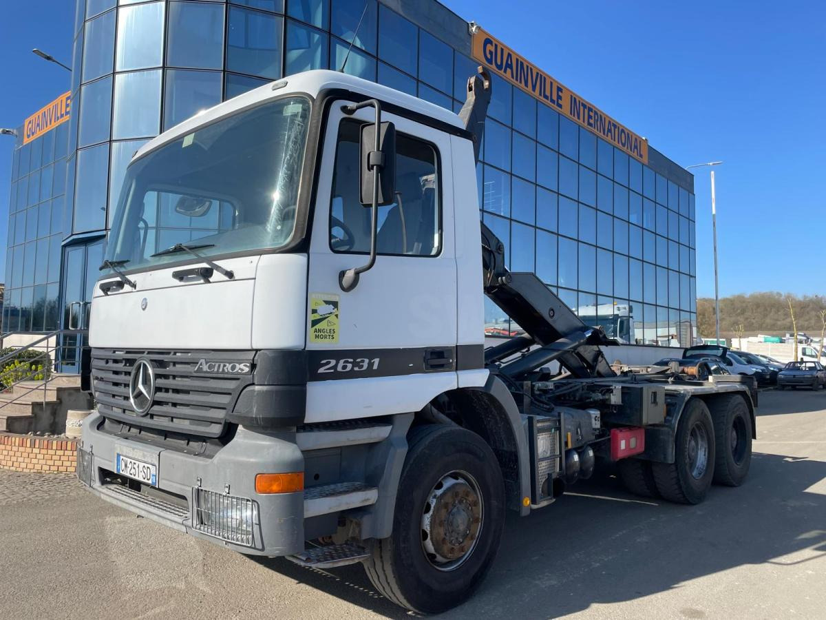 Mercedes Actros 2631 - Крюковой мультилифт: фото 1 Mercedes Actros 2631 - Крюковой мультилифт: фото 1
