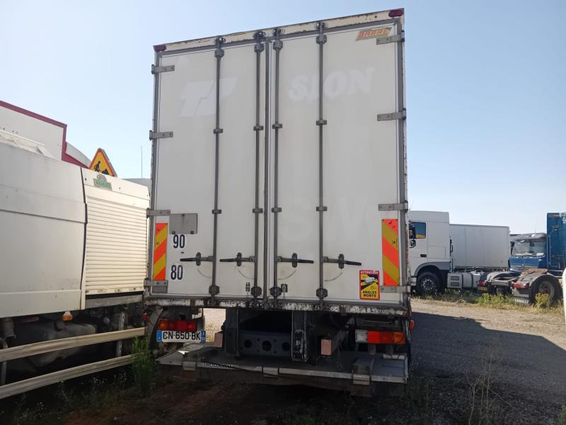 Mercedes Axor 1829 - Грузовик с закрытым кузовом: фото 2 Mercedes Axor 1829 - Грузовик с закрытым кузовом: фото 2