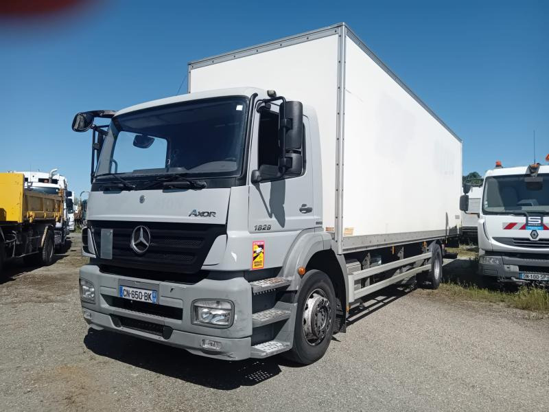 Mercedes Axor 1829 - Грузовик с закрытым кузовом: фото 1 Mercedes Axor 1829 - Грузовик с закрытым кузовом: фото 1