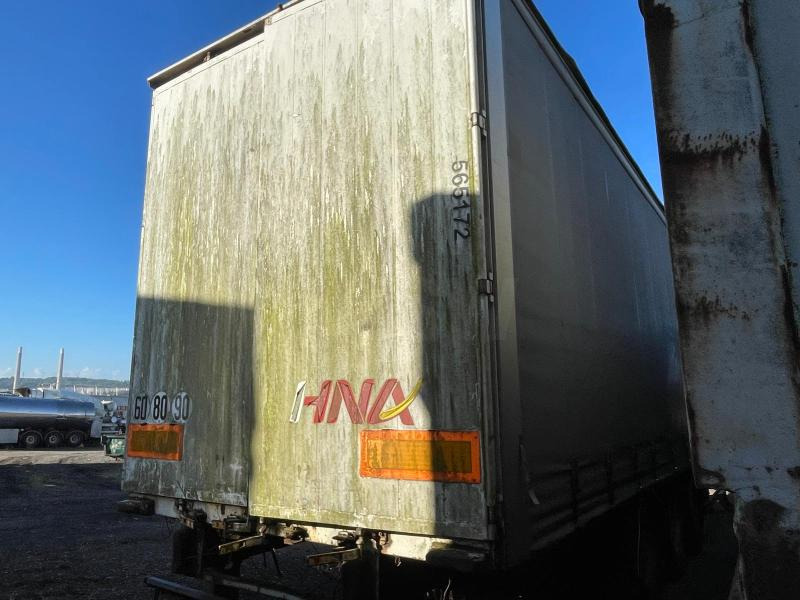 Samro - Тентованный полуприцеп: фото 4 Samro - Тентованный полуприцеп: фото 4