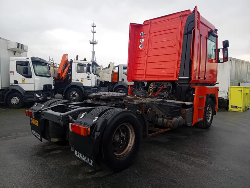 Renault Magnum 440 DXI - Тягач: фото 2 Renault Magnum 440 DXI - Тягач: фото 2