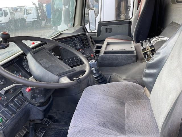 Volvo FL10 - Крюковой мультилифт: фото 5 Volvo FL10 - Крюковой мультилифт: фото 5