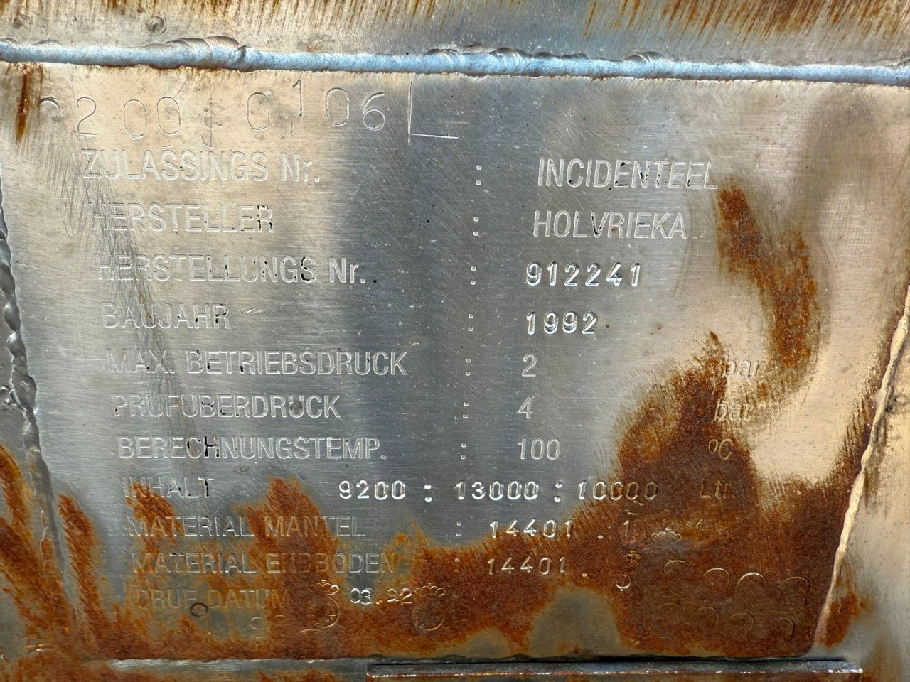 Burg 3 axle 3 compartments 32.200 L ADR - Полуприцеп-цистерна: фото 3 Burg 3 axle 3 compartments 32.200 L ADR - Полуприцеп-цистерна: фото 3