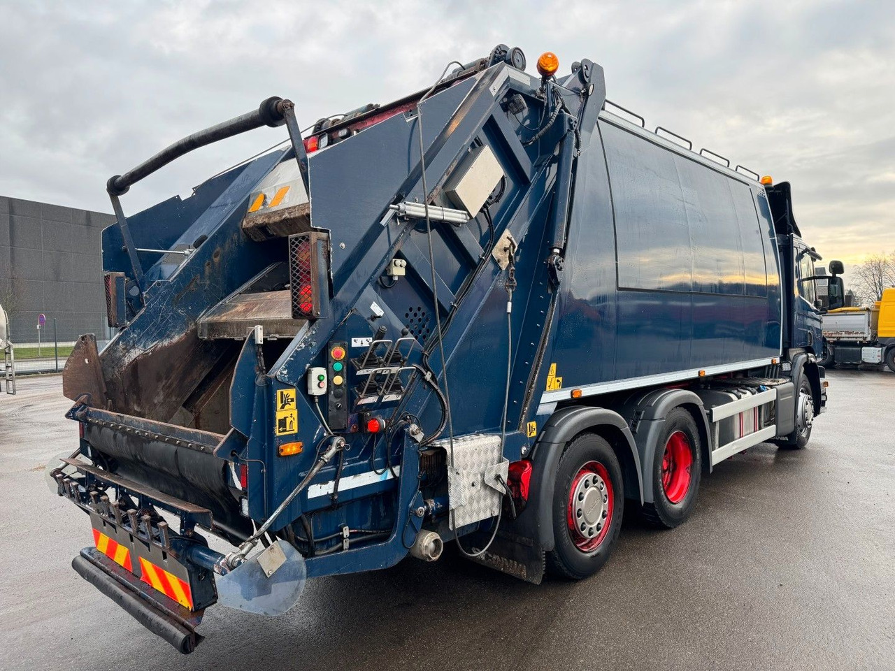 Scania P320 6x2*4 Euro 6 NTM 21 m3 - Мусоровоз: фото 3 Scania P320 6x2*4 Euro 6 NTM 21 m3 - Мусоровоз: фото 3