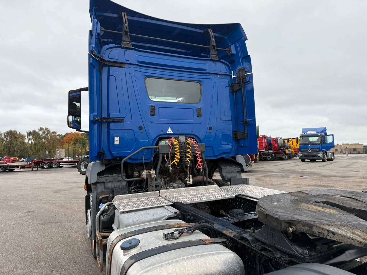 Тягач Mercedes-Benz Actros 1832 4x2 Euro 6: фото 6 Тягач Mercedes-Benz Actros 1832 4x2 Euro 6: фото 6