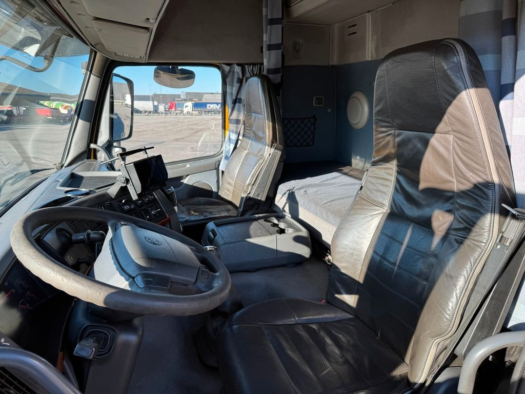 Volvo FM 340 6x2*4 Euro 5 FFG Elephant 10 m3 Volvo FM 340 6x2*4 Euro 5 FFG Elephant 10 m3 - Ассенизатор: фото 5 Volvo FM 340 6x2*4 Euro 5 FFG Elephant 10 m3 Volvo FM 340 6x2*4 Euro 5 FFG Elephant 10 m3 - Ассенизатор: фото 5