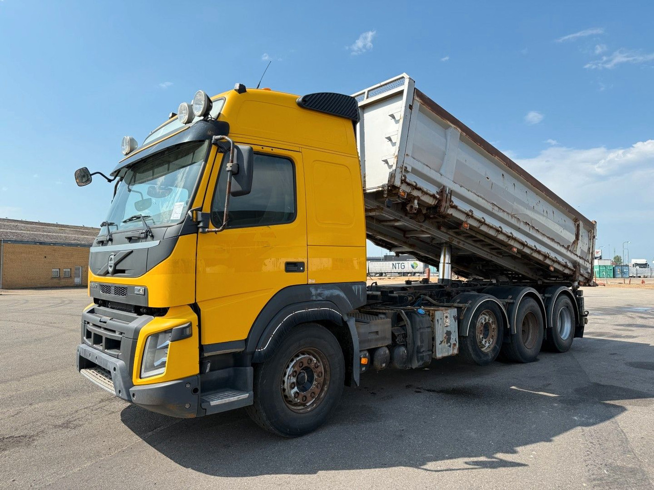 Volvo FMX500 8x4/4 Steel tipper Volvo FMX500 8x4/4 Steel tipper - Самосвал: фото 1 Volvo FMX500 8x4/4 Steel tipper Volvo FMX500 8x4/4 Steel tipper - Самосвал: фото 1