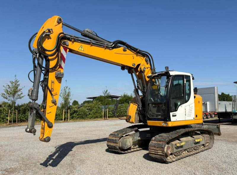 Liebherr R914 Compact Litronic - Гусеничный экскаватор: фото 2 Liebherr R914 Compact Litronic - Гусеничный экскаватор: фото 2