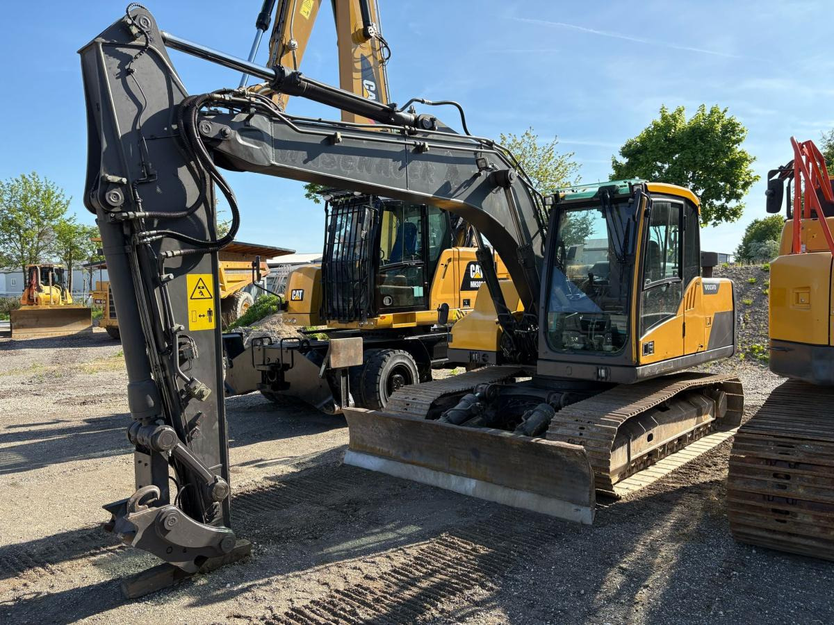 Volvo EC140 D - Гусеничный экскаватор: фото 2 Volvo EC140 D - Гусеничный экскаватор: фото 2
