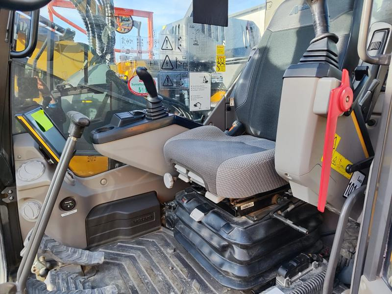 Volvo ECR235EL - Гусеничный экскаватор: фото 5 Volvo ECR235EL - Гусеничный экскаватор: фото 5