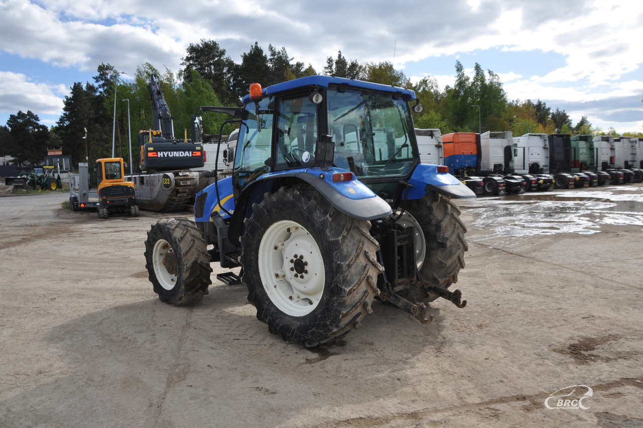 New Holland T5060 - Трактор: фото 4 New Holland T5060 - Трактор: фото 4