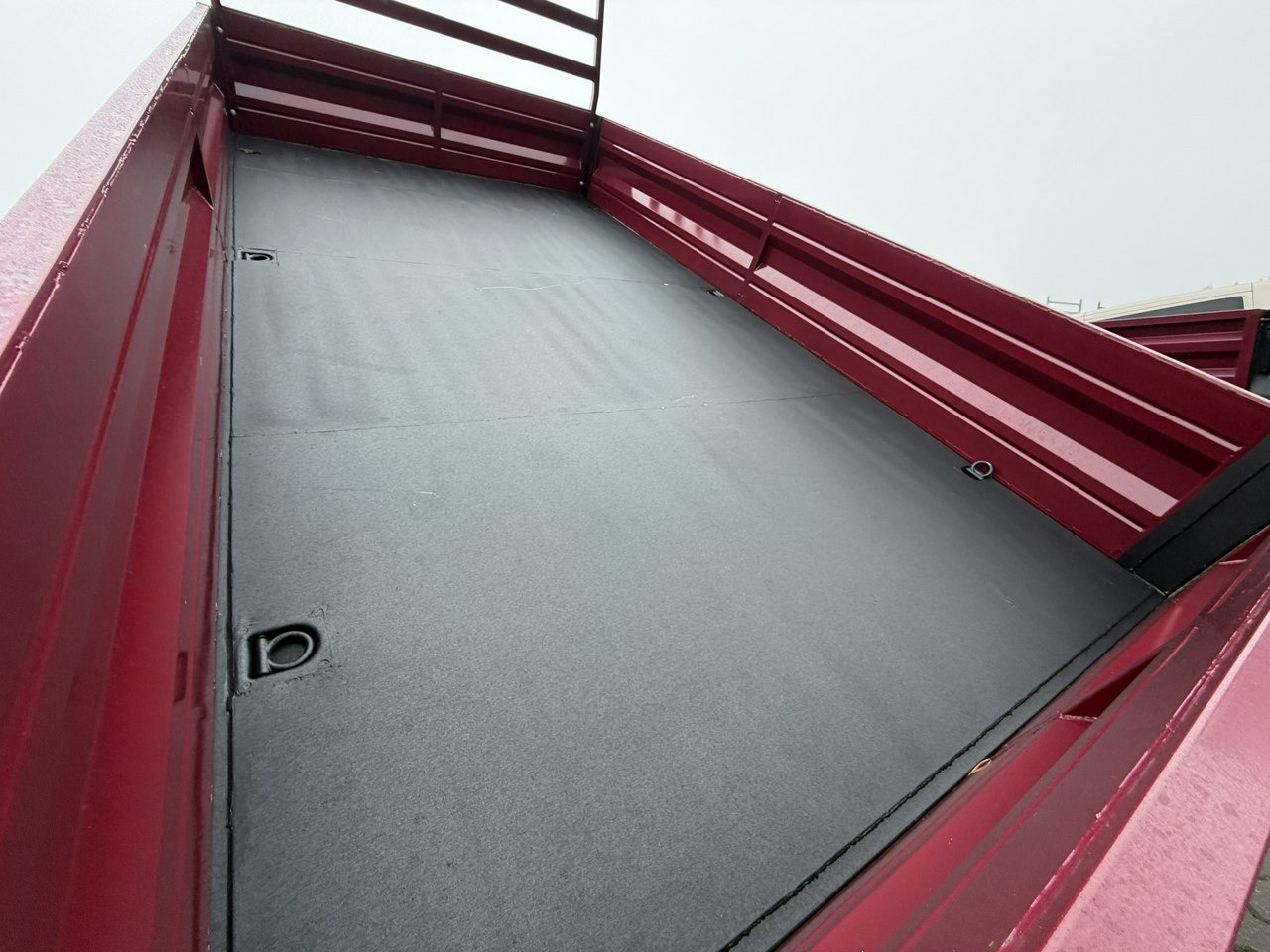 Малотоннажный самосвал Iveco Daily 35C16 V: фото 8