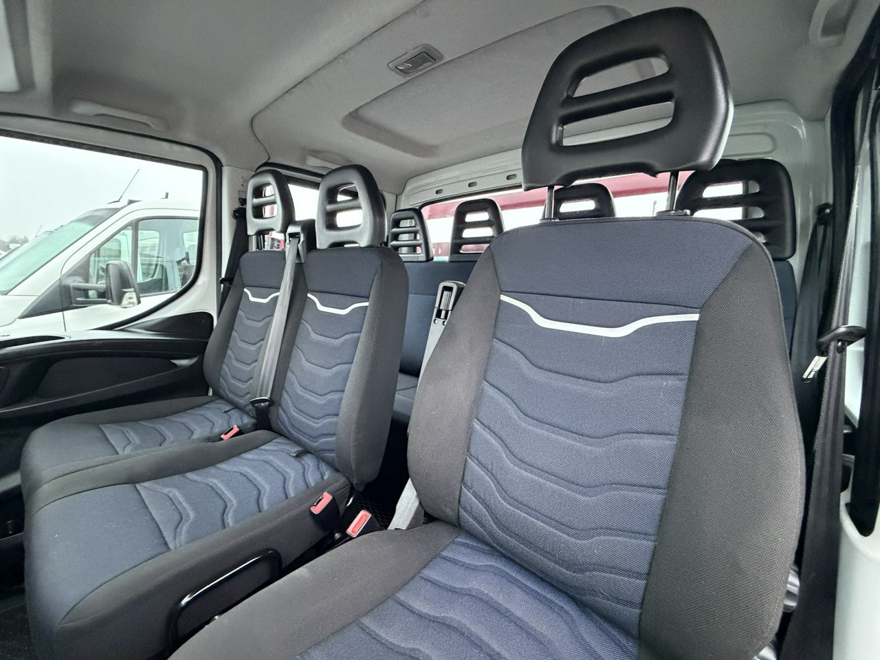 Малотоннажный самосвал Iveco Daily 35C16 V: фото 15