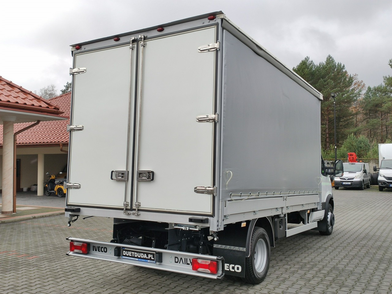 Тентованный фургон Iveco Daily 70C18 V H: фото 18