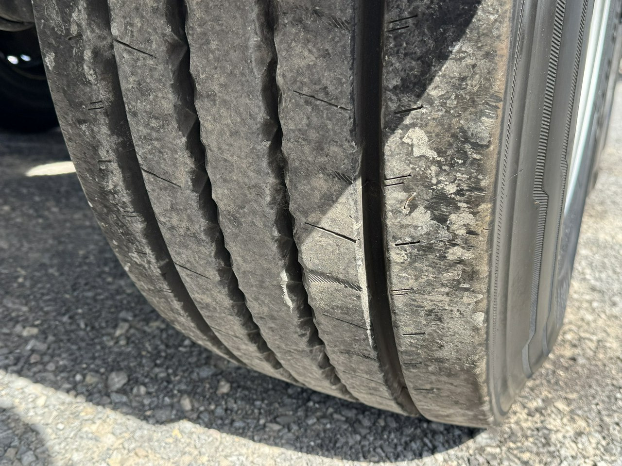 Полуприцеп-цистерна Lag Spożywcza Magyar Izolowana Webasto Pompa Elektryczna do Zrzutu: фото 8 Полуприцеп-цистерна Lag Spożywcza Magyar Izolowana Webasto Pompa Elektryczna do Zrzutu: фото 8