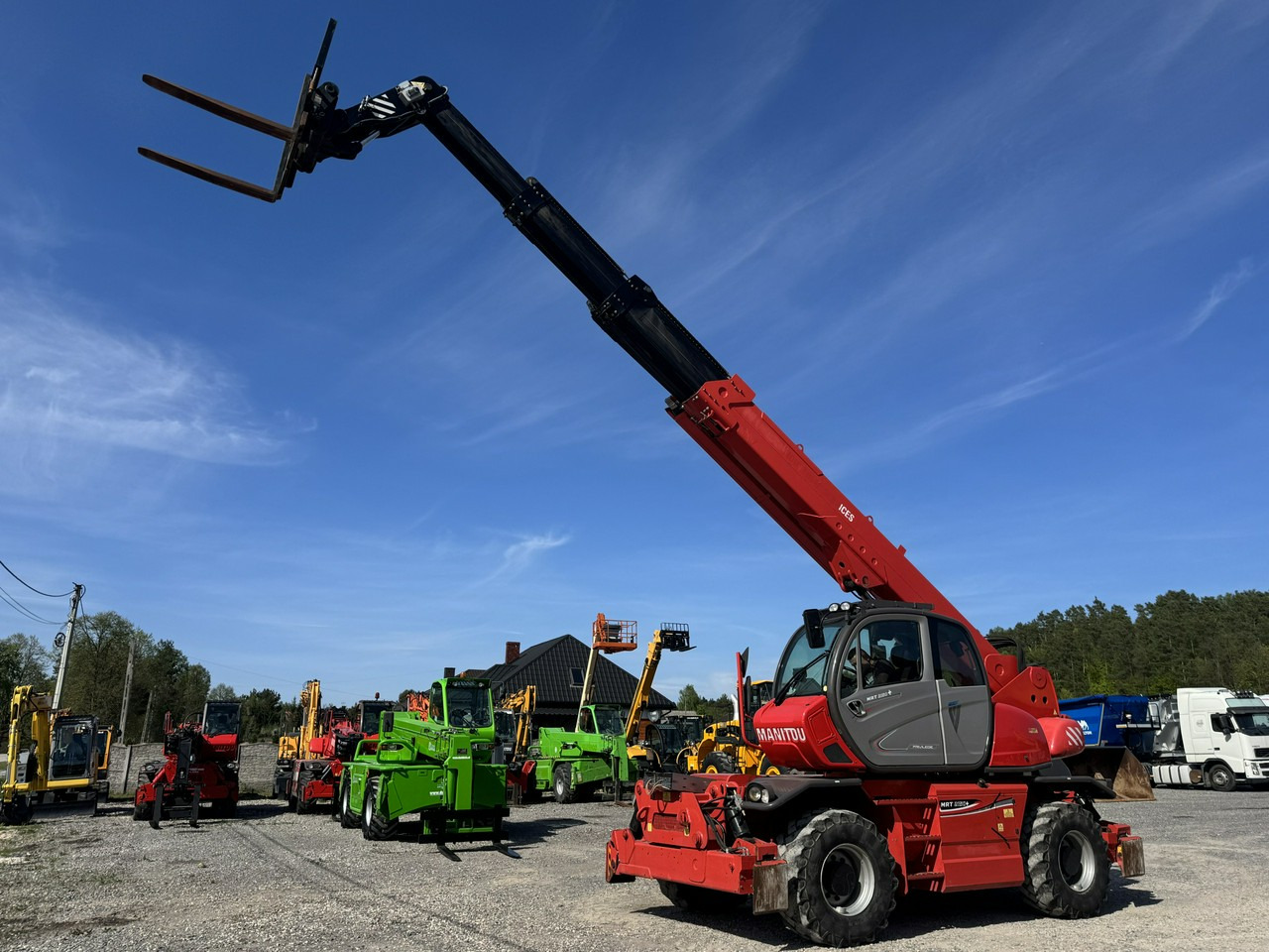 Manitou MRT 2150 + ROTO Ładowarka Teleskopowa Obrotowa 2550 - Телескопический погрузчик: фото 1 Manitou MRT 2150 + ROTO Ładowarka Teleskopowa Obrotowa 2550 - Телескопический погрузчик: фото 1