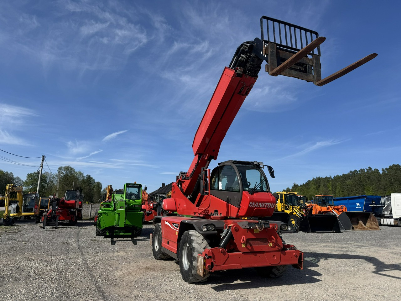 Manitou MRT 2150 + ROTO Ładowarka Teleskopowa Obrotowa 2550 - Телескопический погрузчик: фото 5 Manitou MRT 2150 + ROTO Ładowarka Teleskopowa Obrotowa 2550 - Телескопический погрузчик: фото 5