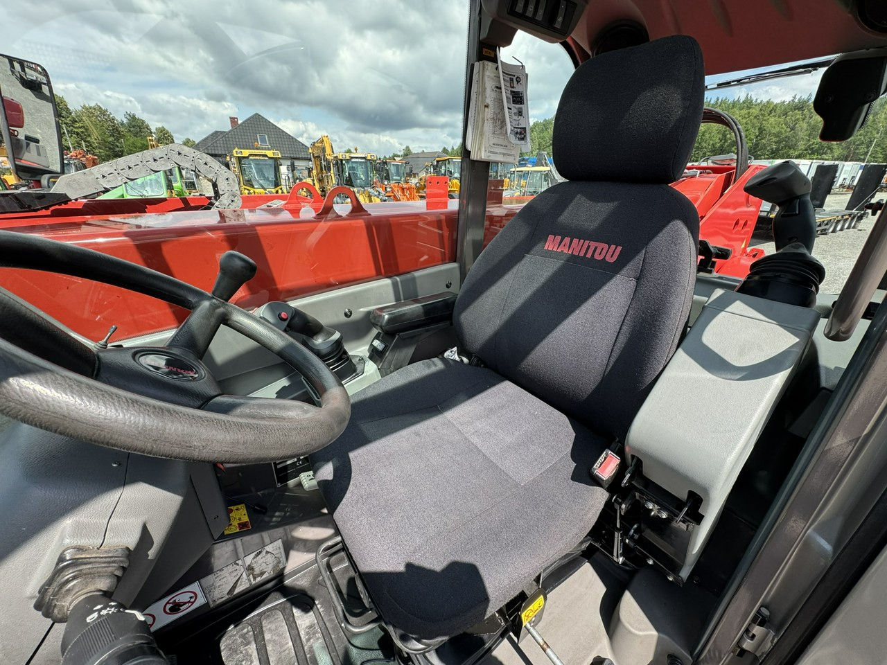 Телескопический погрузчик Manitou MRT 2150 + ROTO Ładowarka Teleskopowa Obrotowa: фото 21 Телескопический погрузчик Manitou MRT 2150 + ROTO Ładowarka Teleskopowa Obrotowa: фото 21