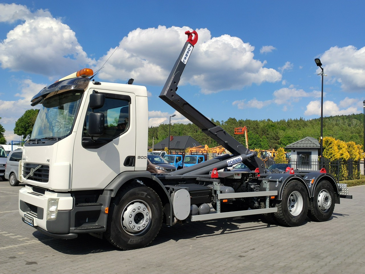 Volvo FE 26.300 Hakowiec Napęd 6x2 Oś Skrętna - Крюковой мультилифт: фото 2 Volvo FE 26.300 Hakowiec Napęd 6x2 Oś Skrętna - Крюковой мультилифт: фото 2