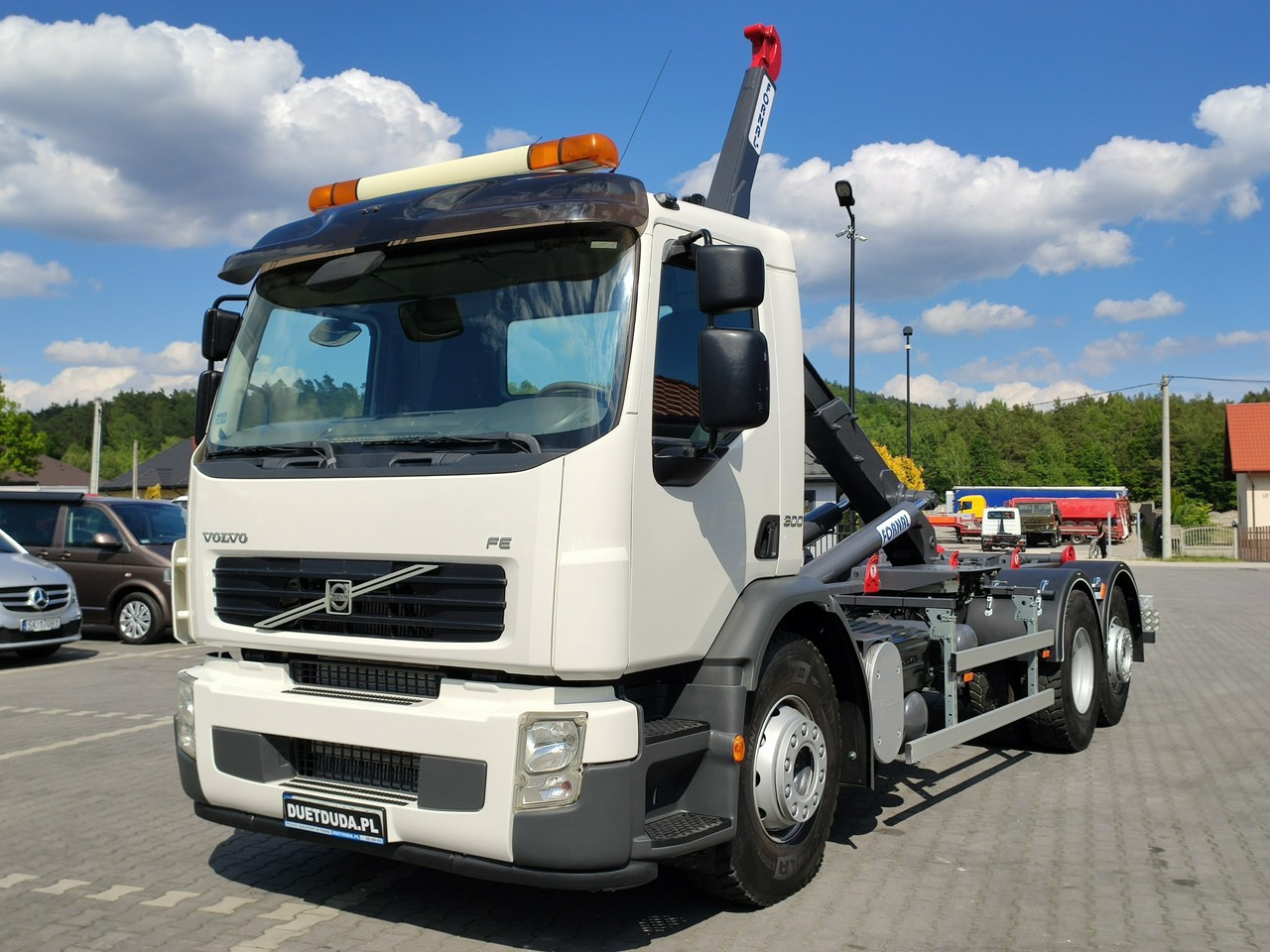 Volvo FE 26.300 Hakowiec Napęd 6x2 Oś Skrętna - Крюковой мультилифт: фото 4 Volvo FE 26.300 Hakowiec Napęd 6x2 Oś Skrętna - Крюковой мультилифт: фото 4