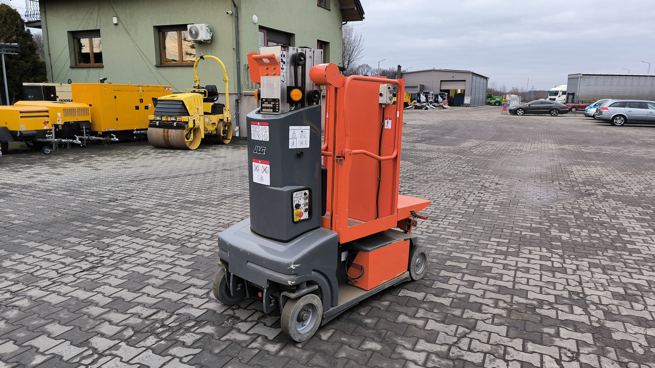 JLG TOUCAN DUO - Вертикальный мачтовый подъемник: фото 1 JLG TOUCAN DUO - Вертикальный мачтовый подъемник: фото 1