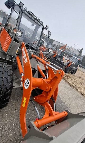 Atlas AR 400 - Мини-погрузчик с бортовым поворотом: фото 3 Atlas AR 400 - Мини-погрузчик с бортовым поворотом: фото 3