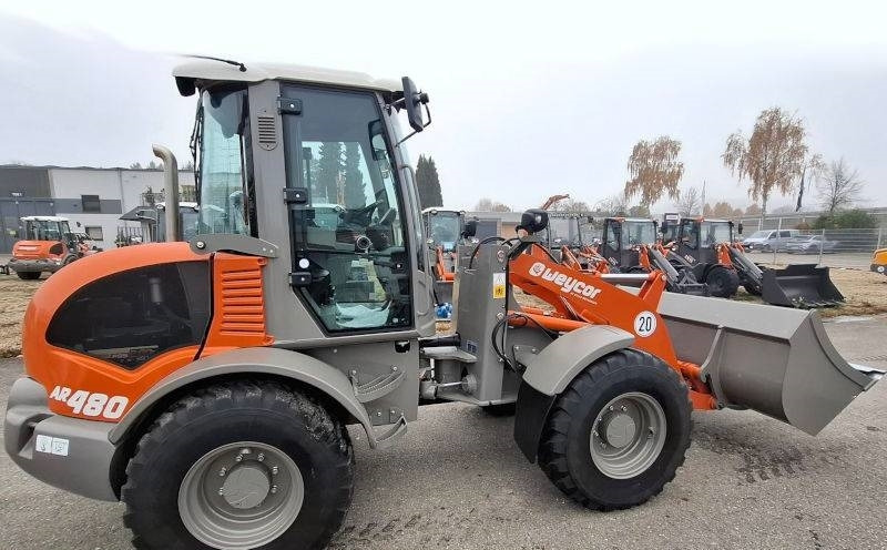 Atlas AR 480 - Мини-погрузчик с бортовым поворотом: фото 4 Atlas AR 480 - Мини-погрузчик с бортовым поворотом: фото 4