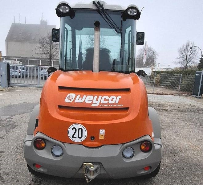 Atlas AR 480 - Мини-погрузчик с бортовым поворотом: фото 4 Atlas AR 480 - Мини-погрузчик с бортовым поворотом: фото 4