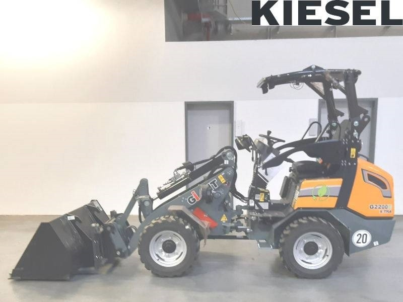 Giant G 2200 E X-Tra Elektro / electric - Мини-погрузчик с бортовым поворотом: фото 1 Giant G 2200 E X-Tra Elektro / electric - Мини-погрузчик с бортовым поворотом: фото 1