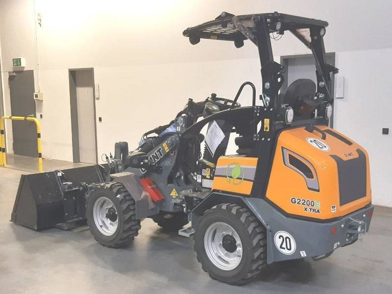 Giant G 2200 E X-Tra Elektro / electric - Мини-погрузчик с бортовым поворотом: фото 3 Giant G 2200 E X-Tra Elektro / electric - Мини-погрузчик с бортовым поворотом: фото 3