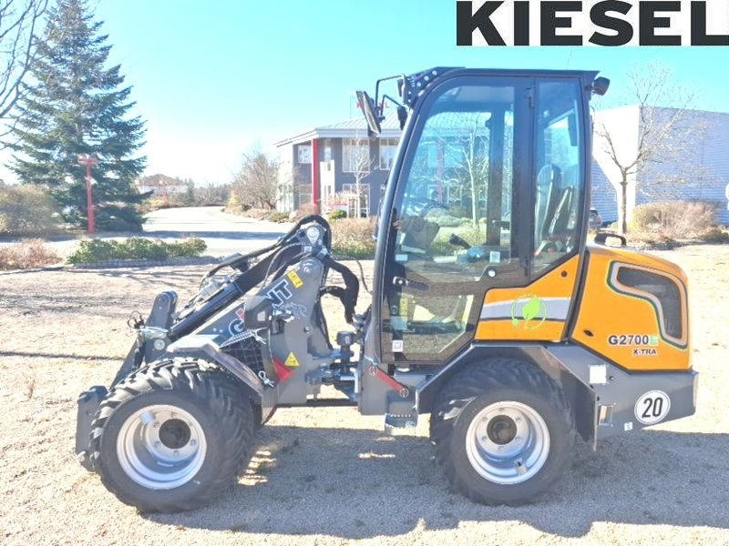 Giant G 2700 E X-Tra Elektro / electric - Мини-погрузчик с бортовым поворотом: фото 1 Giant G 2700 E X-Tra Elektro / electric - Мини-погрузчик с бортовым поворотом: фото 1