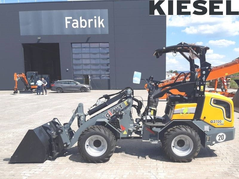 Giant G 2700 E X-Tra Elektro / electric - Мини-погрузчик с бортовым поворотом: фото 1 Giant G 2700 E X-Tra Elektro / electric - Мини-погрузчик с бортовым поворотом: фото 1