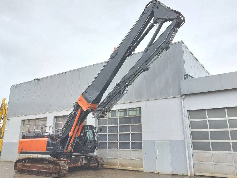 Hitachi KTEG KMC400P-6  - Экскаватор для демонтажных работ: фото 4 Hitachi KTEG KMC400P-6  - Экскаватор для демонтажных работ: фото 4