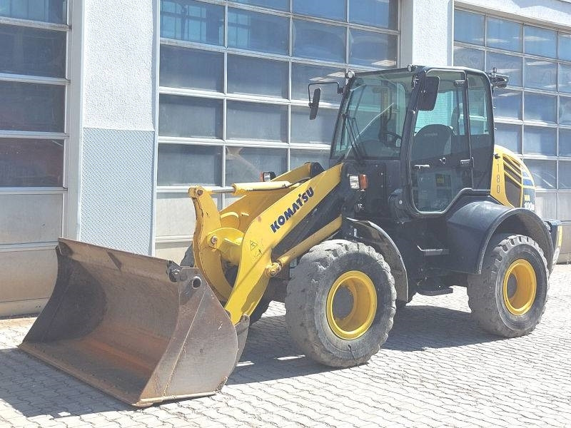 Komatsu WA 100 M-7 - Мини-погрузчик с бортовым поворотом: фото 2 Komatsu WA 100 M-7 - Мини-погрузчик с бортовым поворотом: фото 2